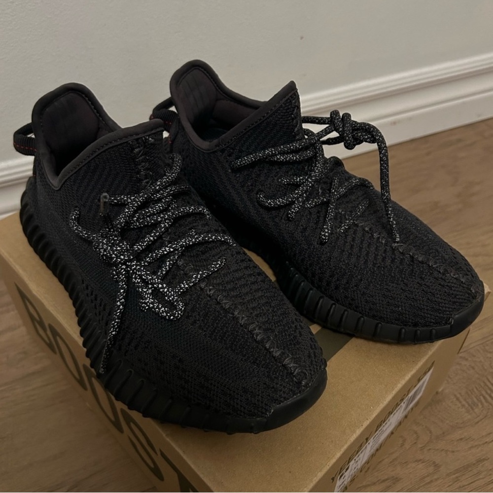 BLACK YEEZYS